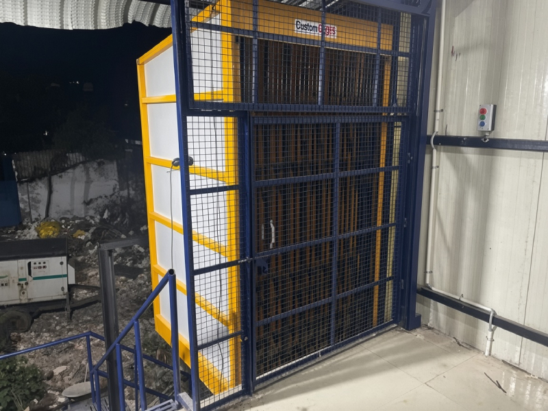 750kg Goods Lift 3.jpg
