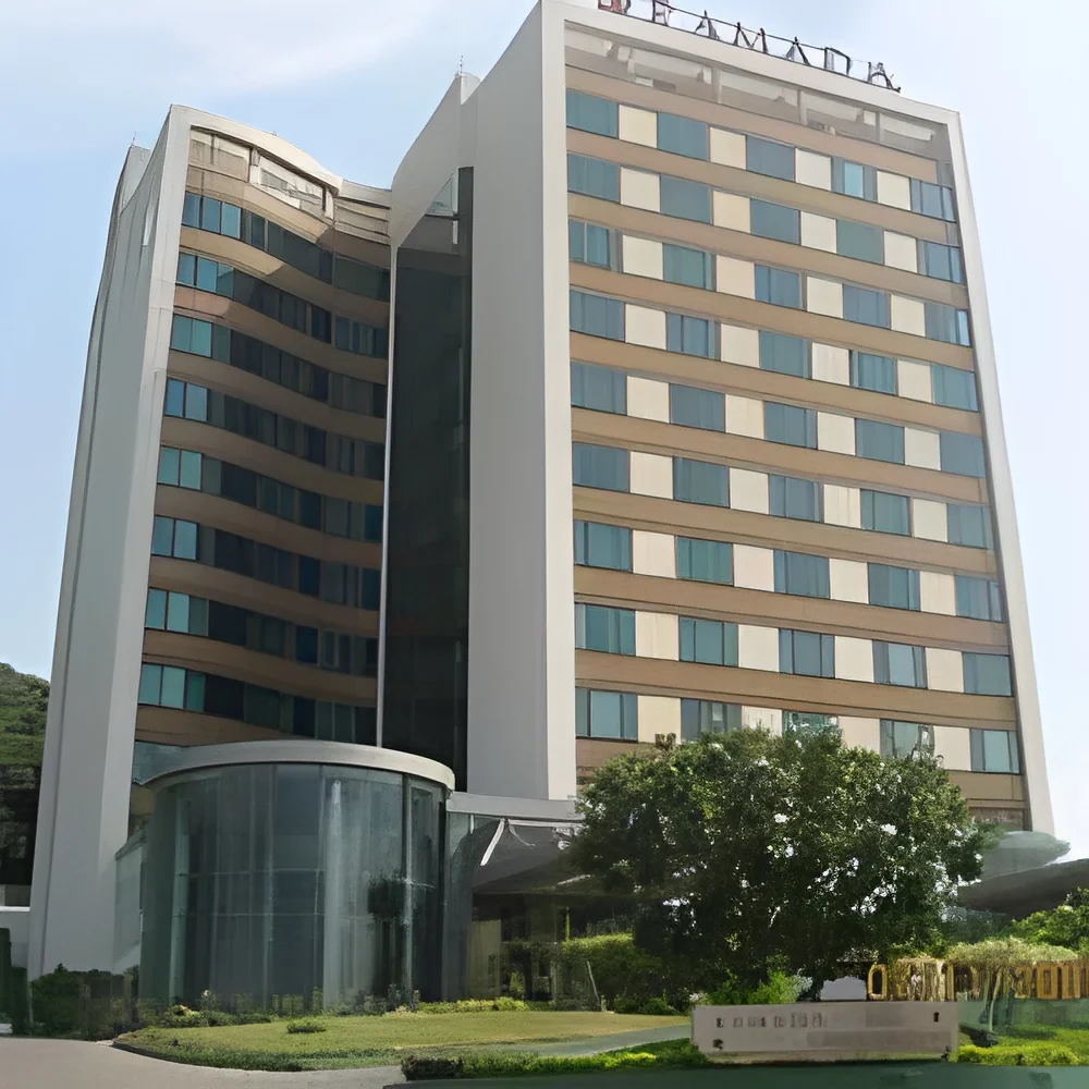 resizeImages/MTA5Mg==/mediabank/images/products/ConstructionofTheRamadaPowoiHotel1223043044_1092.webp