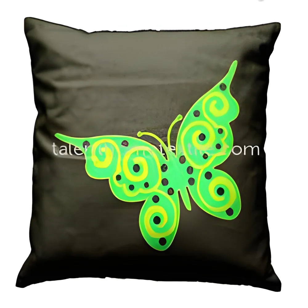 resizeImages/MTE2Nzg=/mediabank/images/products/EmbroideryCushions1556686408_11678.webp