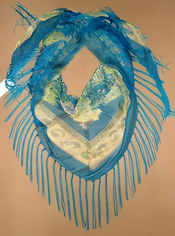resizeImages/MTQwMjE=/mediabank/images/products/PrintedScarves715956686_14021.webp
