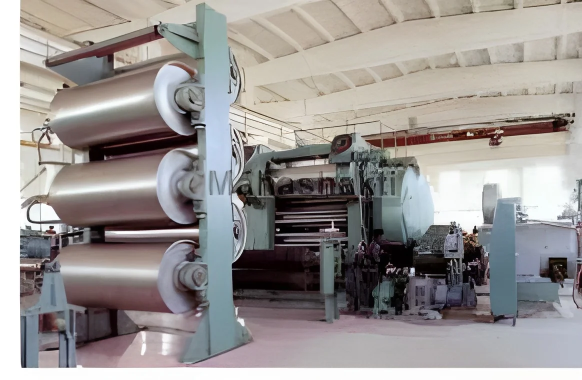 resizeImages/MTU2OTU0/mediabank/images/products/RubberandPVCCalendaringLinesThreeFourRollSynchronizedCalendarMachineforIndustrialSheetProduction1240930069_156954.webp