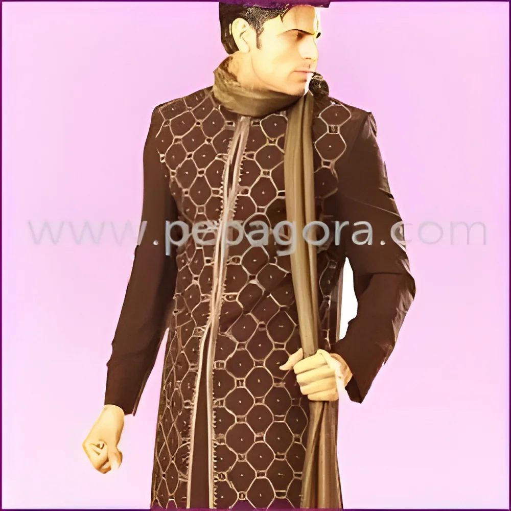 resizeImages/MTU4NjU=/mediabank/images/products/EmbroideredSherwani309895905_15865.webp