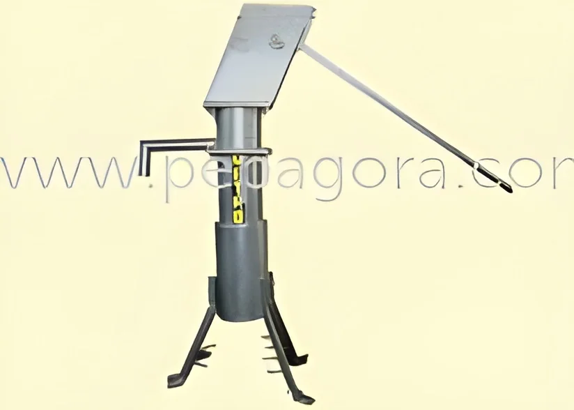 resizeImages/MTY3NzM=/mediabank/images/products/DeepWellHandPump802765351_16773.webp