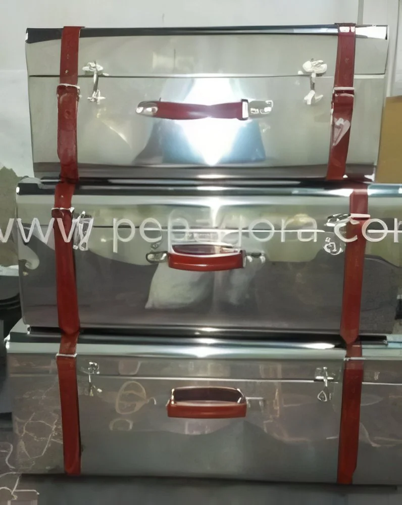 resizeImages/MTcwOTM=/mediabank/images/products/CustomMadeTrunks338446085_17093.webp