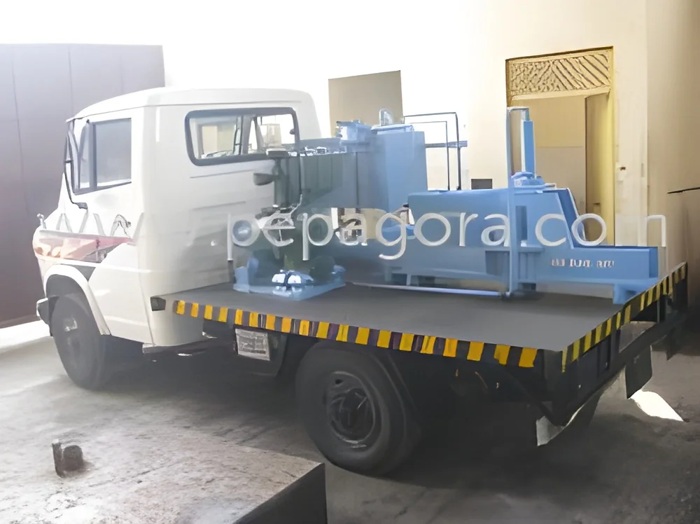 resizeImages/MTgwNzU=/mediabank/images/products/MountedAnimalFeedMakingMachine968695830_18075.webp