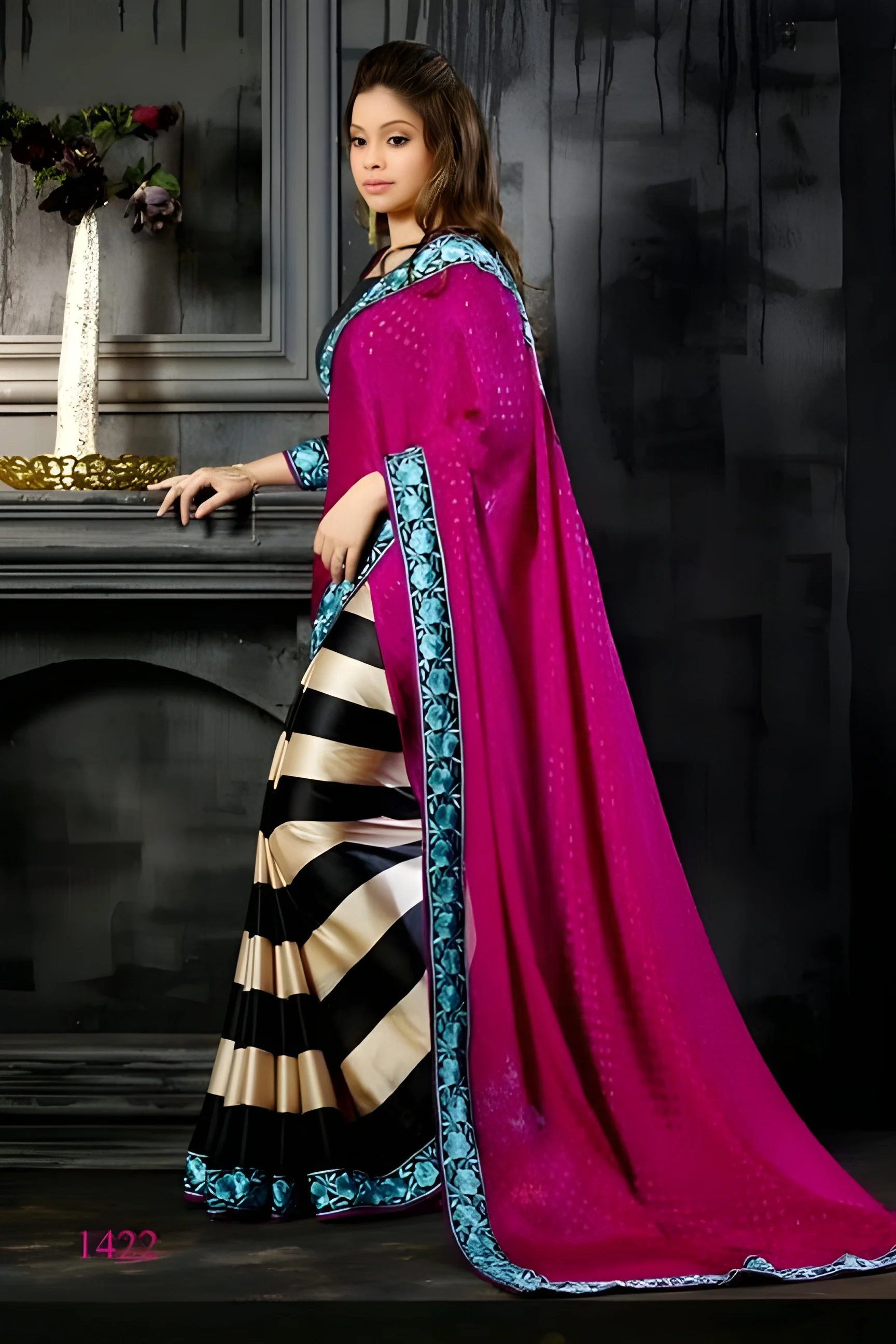 resizeImages/MTkwODA=/mediabank/images/products/RanipinkBlackcreamstripeswithSkyblueembroideryShinyBorderLuxuryGraceDesignerSarees1408437293_19080.webp