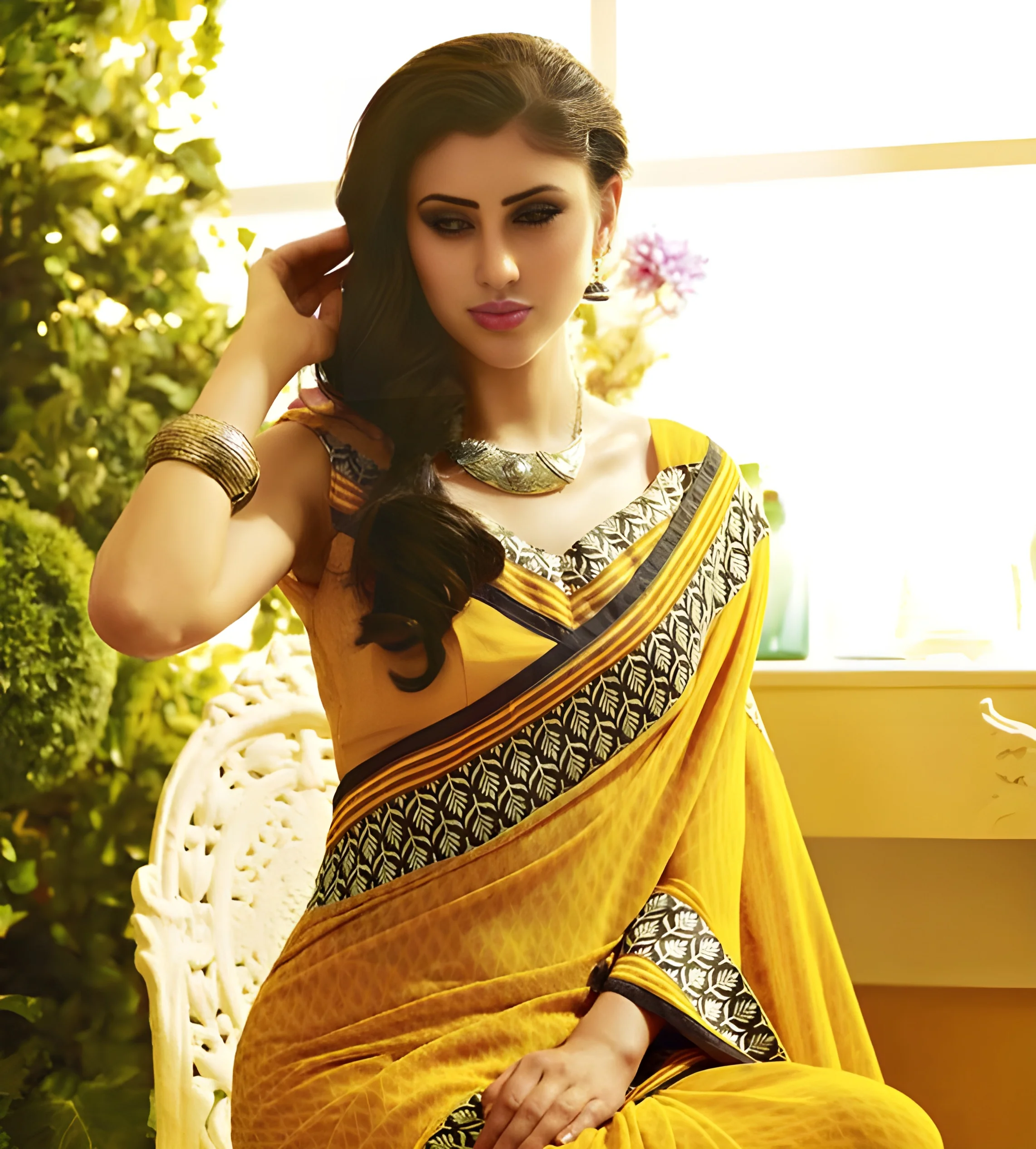 resizeImages/MTkwODA=/mediabank/images/products/StunningDreamDesignerPrintedSarees1738054222_19080.webp