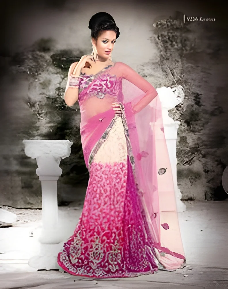 resizeImages/MTkwODA=/mediabank/images/products/TraditionalDelightBridalandPartyWearSarees901018782_19080.webp