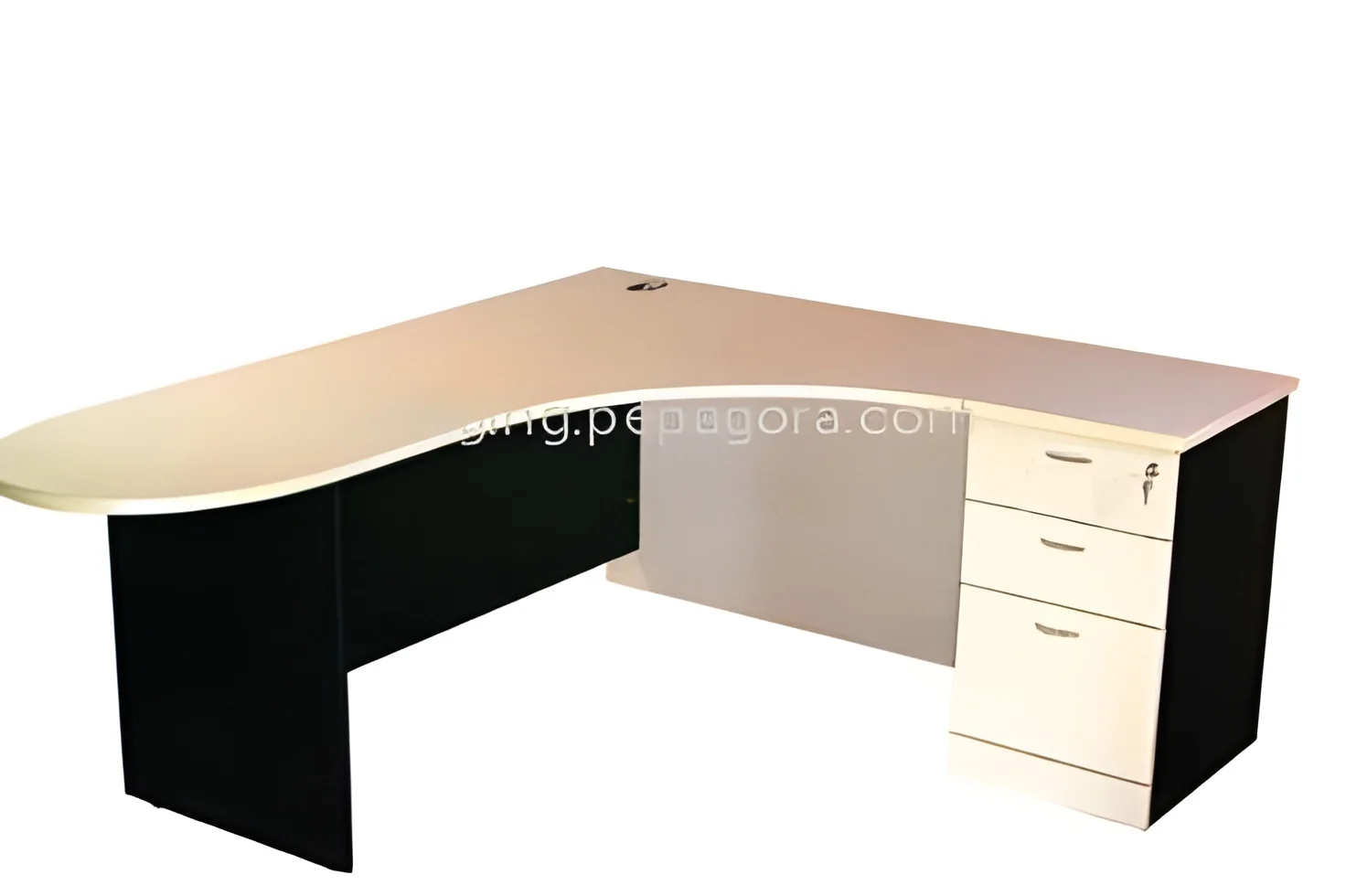 resizeImages/MjA0Mjkw/mediabank/images/products/OfficeExecutiveTable95399159_204290.webp