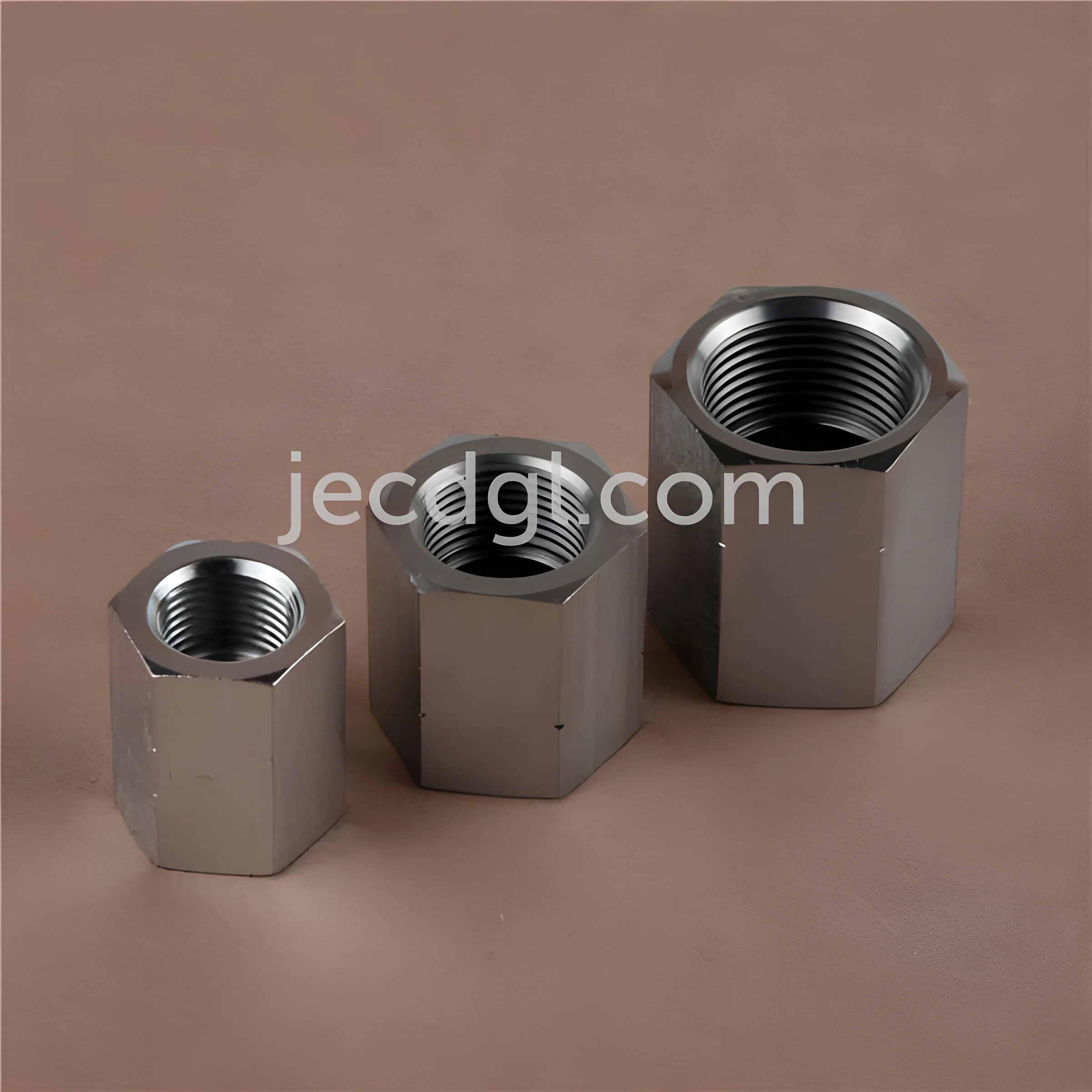 resizeImages/MjA0OTE2/mediabank/images/products/PressureGaugeConnector285132170_204916.webp