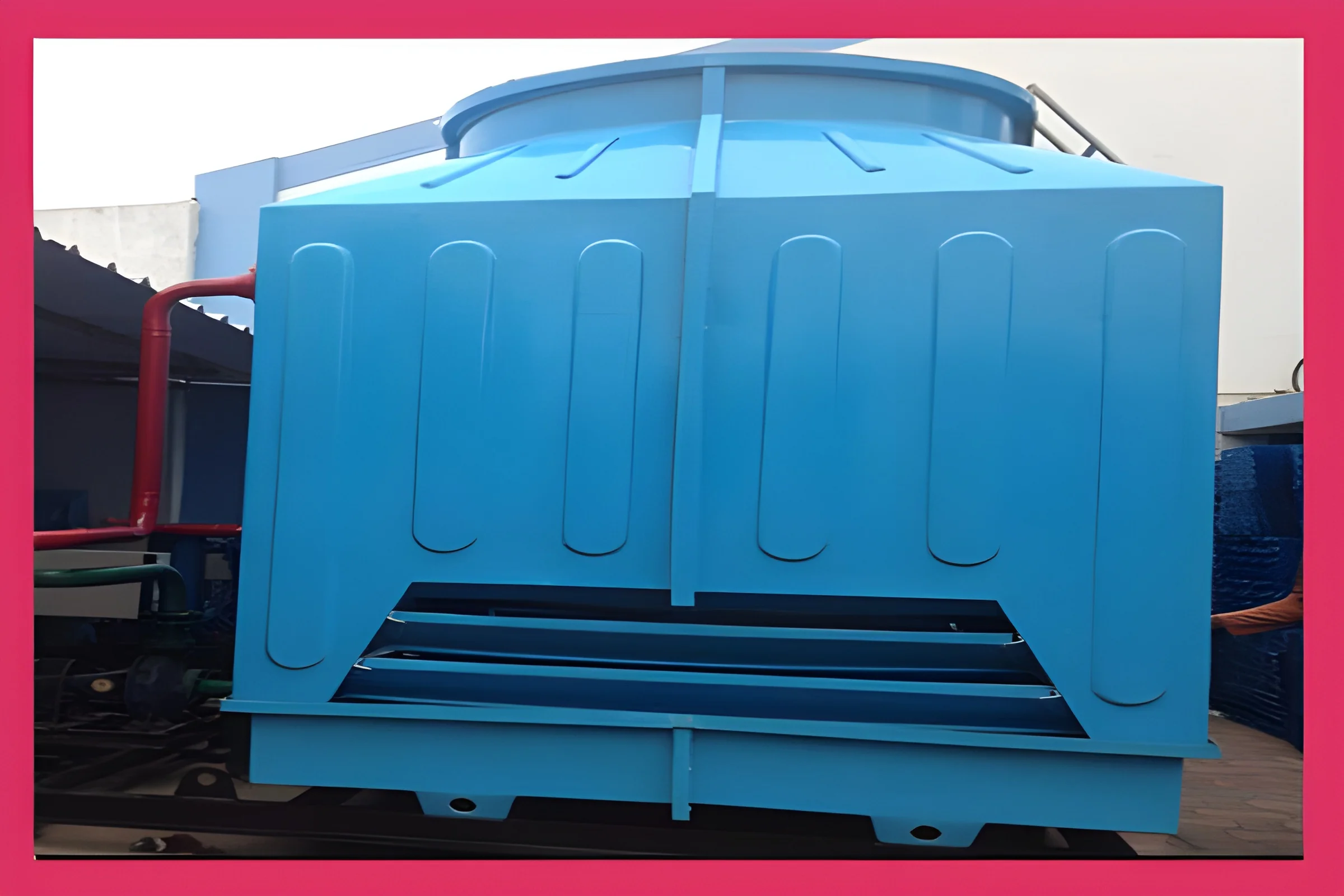 resizeImages/MjA2OTgx/mediabank/images/products/FRPCoolingTower185372094_206981.webp