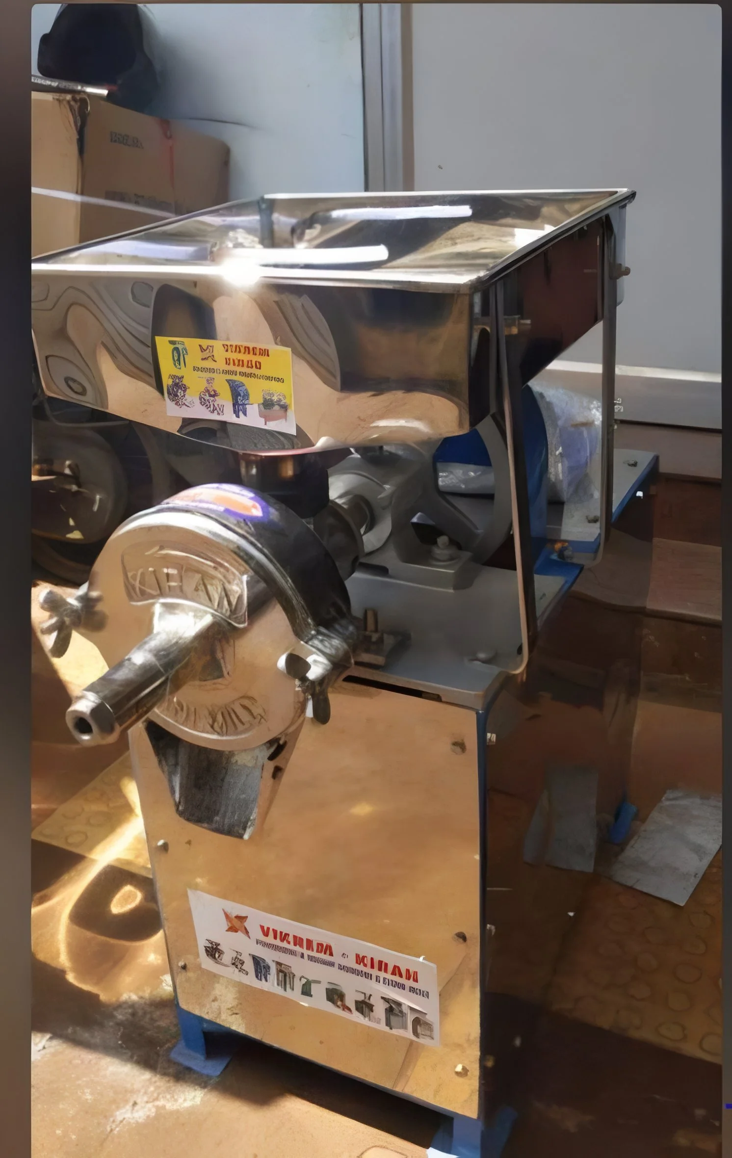 resizeImages/MjA4NzYx/mediabank/images/products/StainlessSteelCommercialWetGrinder1127131595_208761.webp