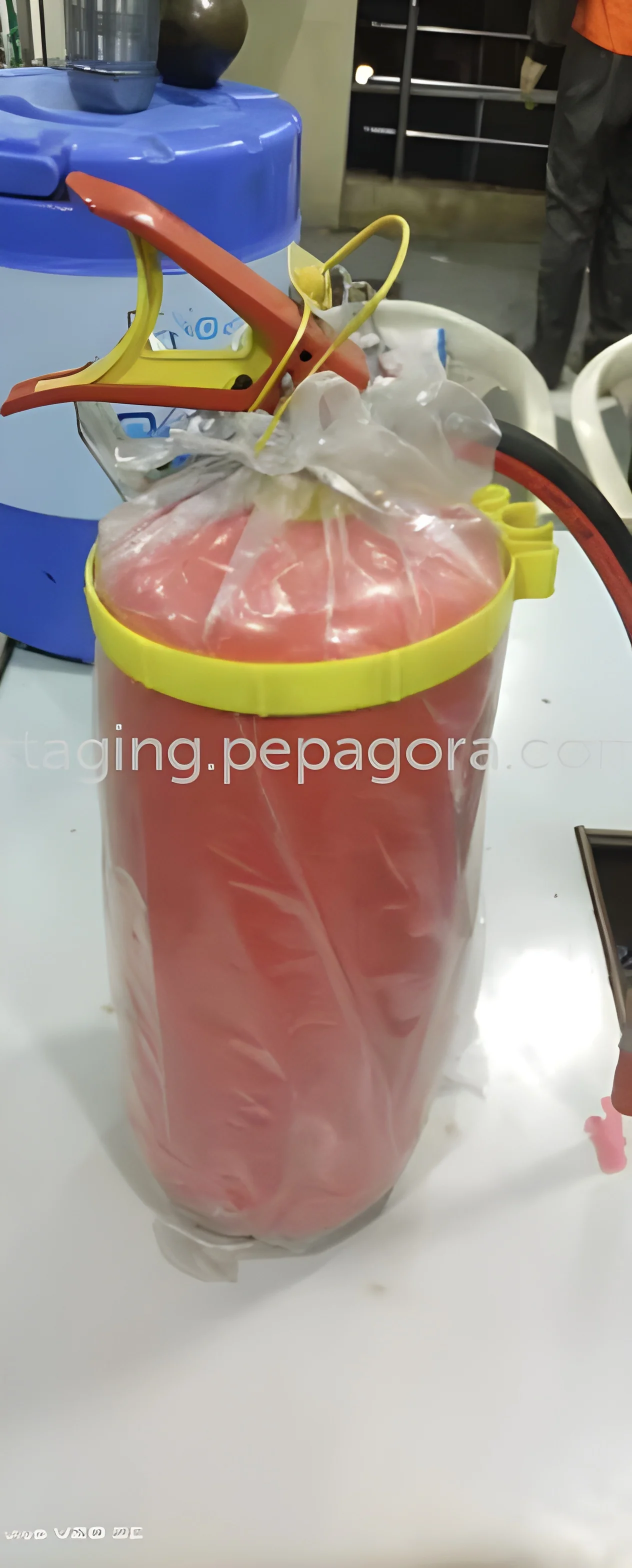 resizeImages/MjA5Mjk0/mediabank/images/products/DryPowderFireExtinguisher2002314419_209294.webp
