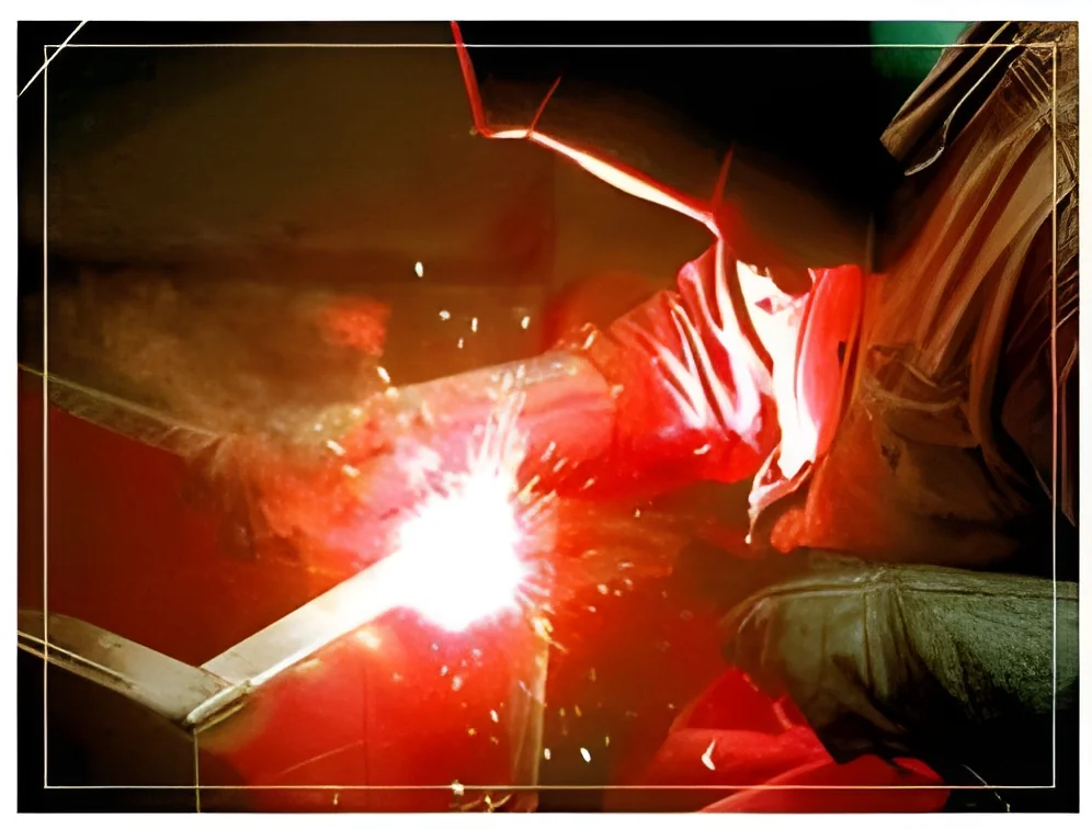 resizeImages/MjAwOA==/mediabank/images/products/Welding524920655_2008.webp