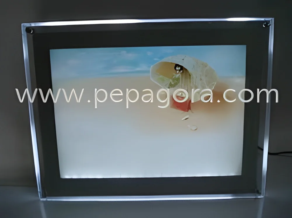 resizeImages/MjM0NzE=/mediabank/images/products/SlimLightBox1132266866_23471.webp