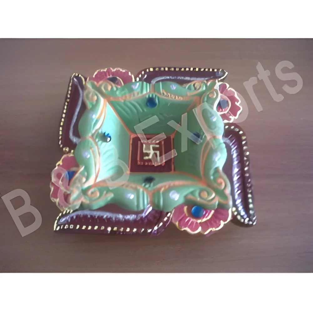 resizeImages/MjM3Ng==/mediabank/images/products/diwali-diyas-250x250.webp