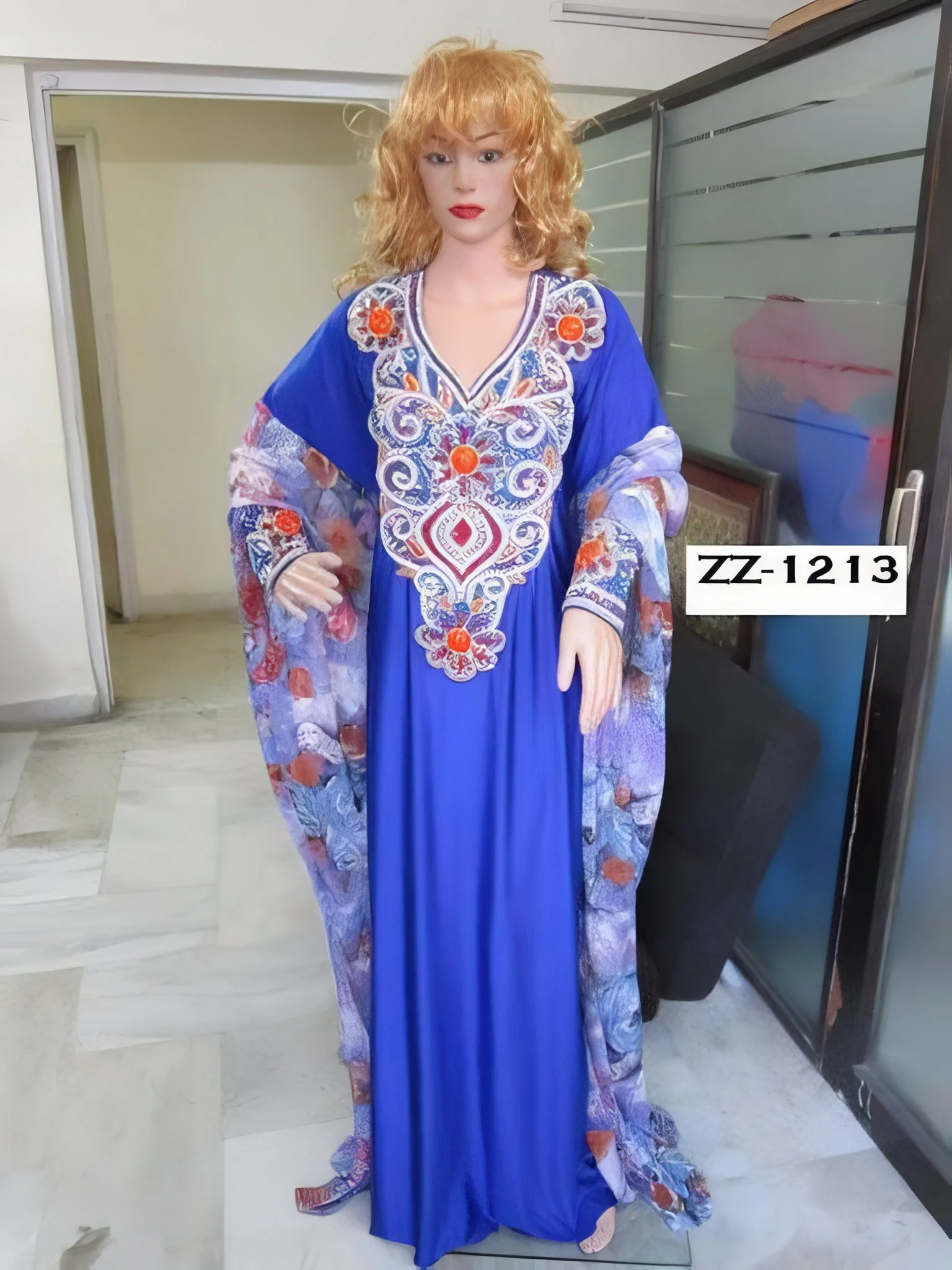 resizeImages/MjM4MDU=/mediabank/images/products/DesignerBlueKaftans1956510244_23805.webp