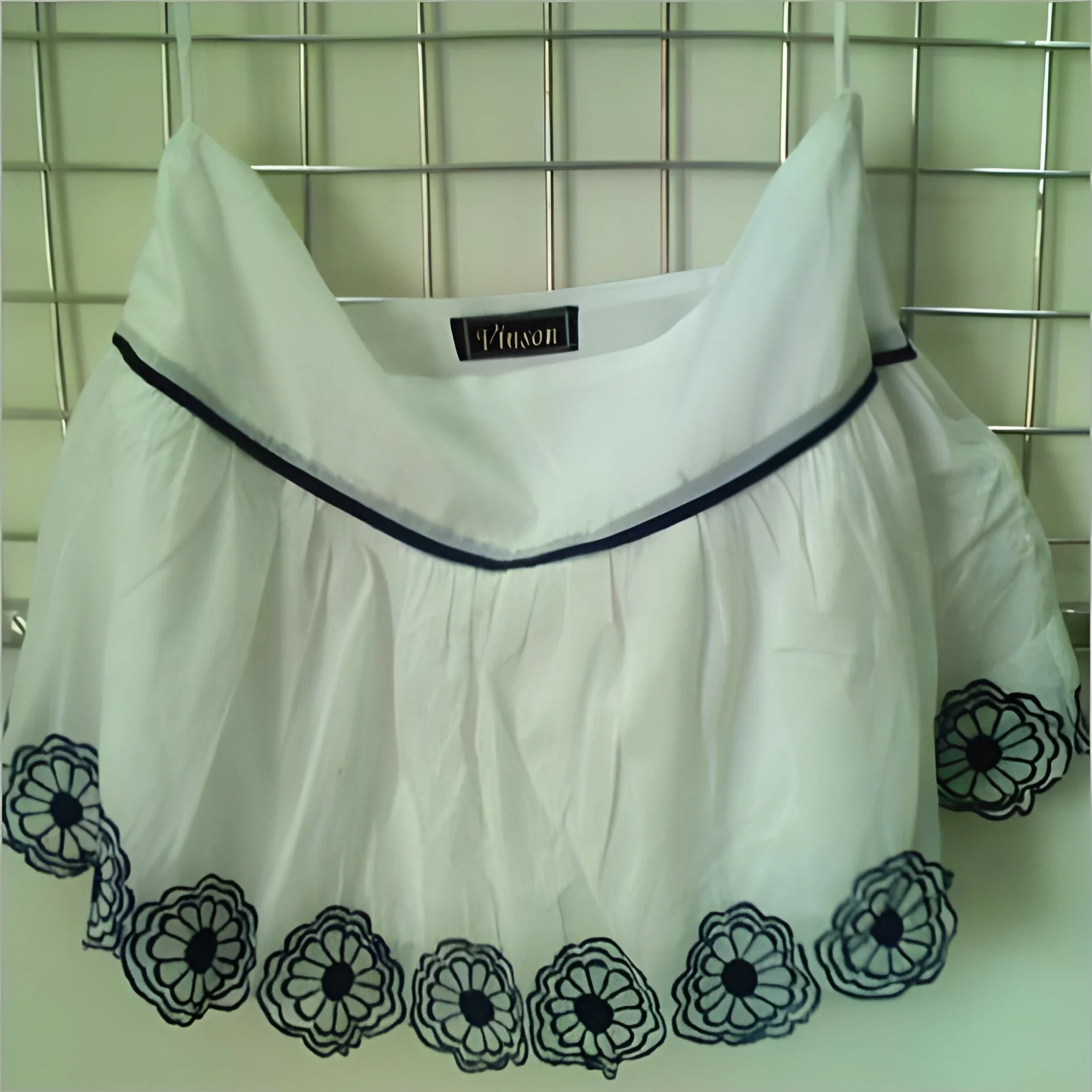 resizeImages/MjMzODA=/mediabank/images/products/Skirt270134584_23380.webp