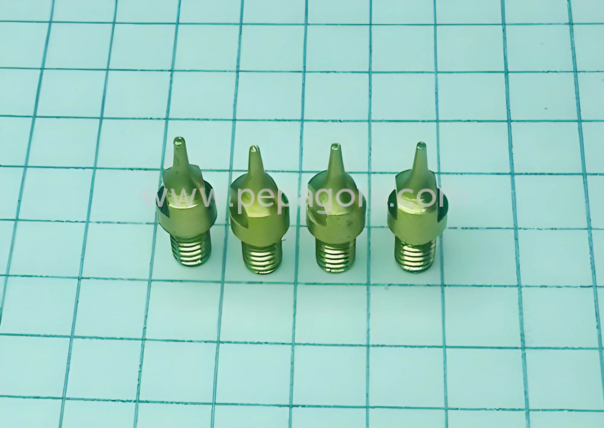 resizeImages/MjQ2MjA=/mediabank/images/products/BrassNozzle2085933626_24620.webp