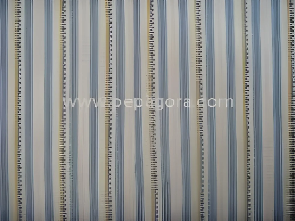 resizeImages/MjYzNTY=/mediabank/images/products/PolyesterStripedFabric703053252_26356.webp