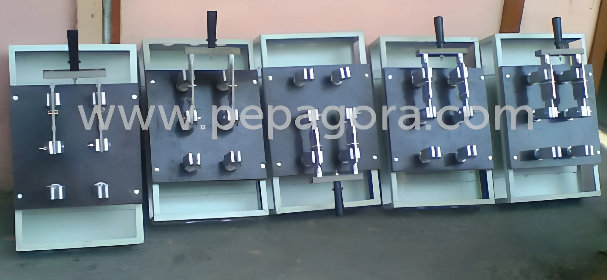 resizeImages/Mjg4NA==/mediabank/images/products/KnifeSwitches957421573_2884.webp