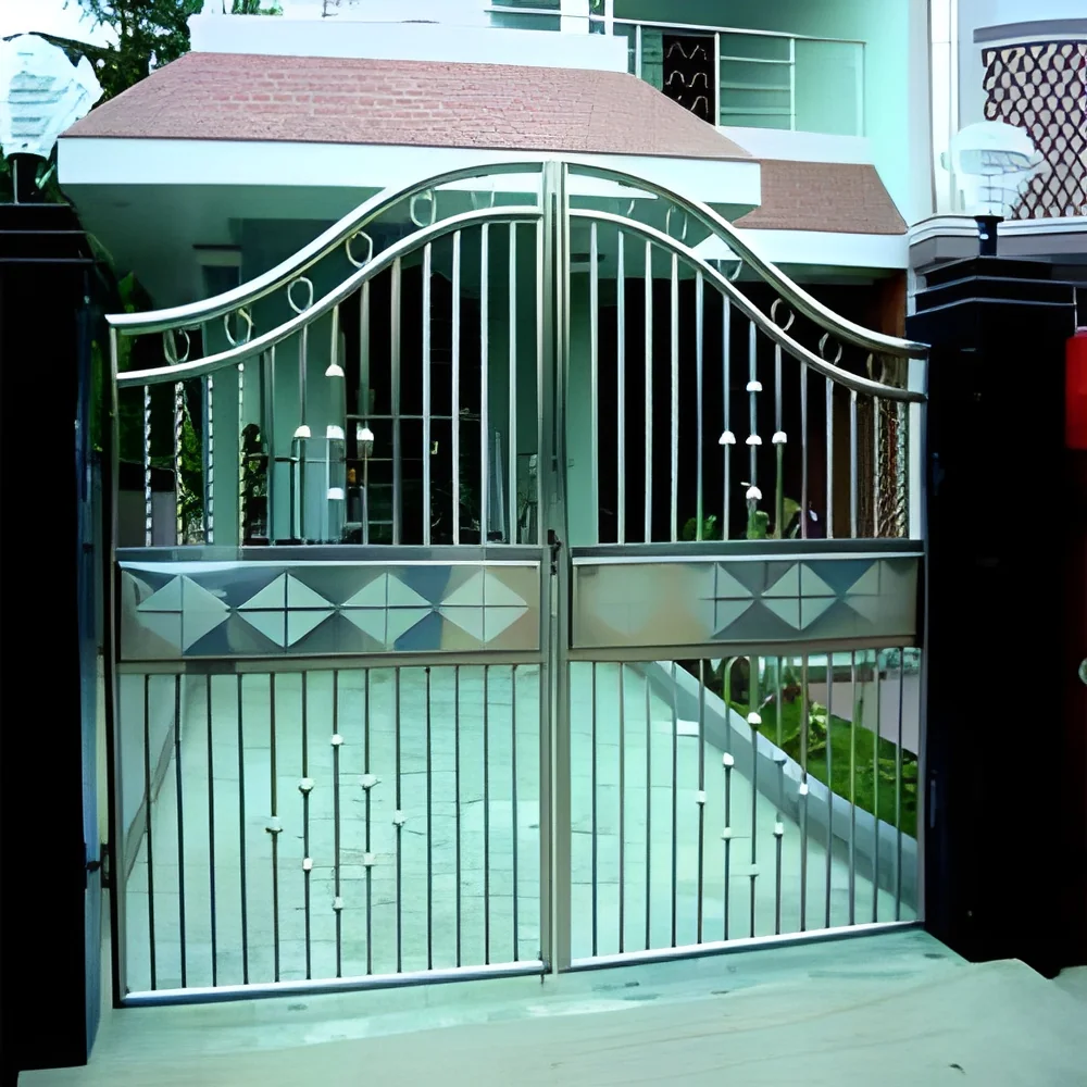 resizeImages/MzIxMg==/mediabank/images/products/custom-gates-and-railings-250x250.webp
