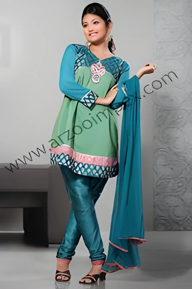 resizeImages/NDk5MQ==/mediabank/images/products/DesignerCottonPartyWearSalwarSuit8726836_4991.webp