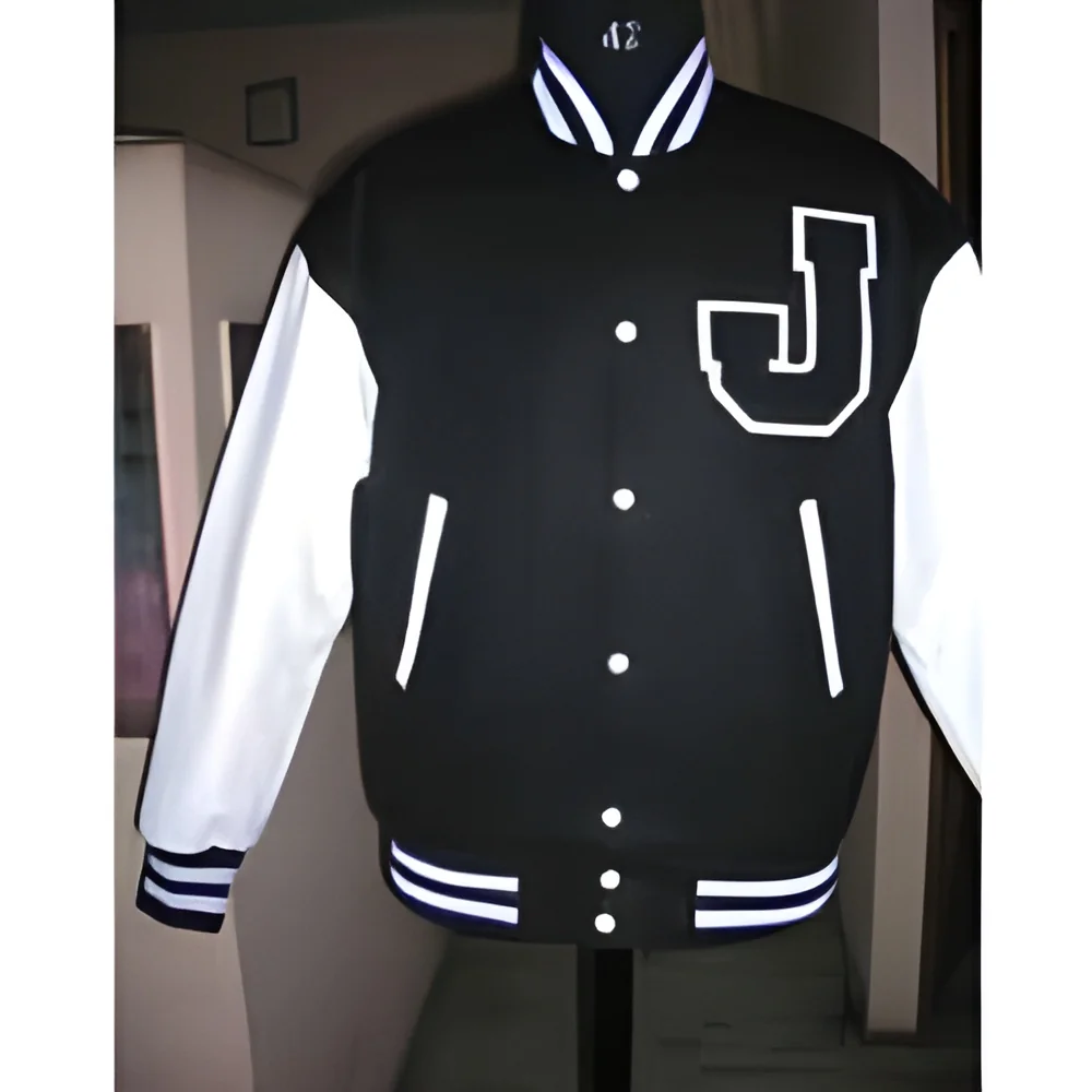 resizeImages/NTU4NQ==/mediabank/images/products/BlackWhiteVarsityJacket1129124996_5585.webp