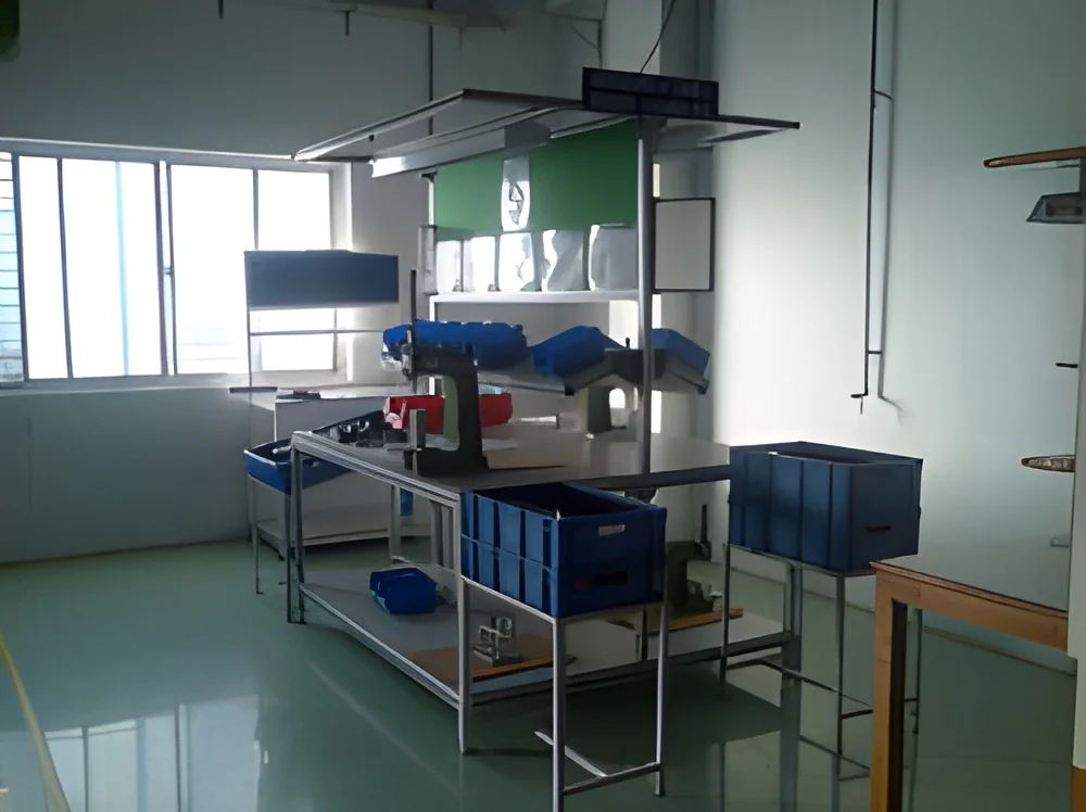 resizeImages/NjA1OA==/mediabank/images/products/esd-work-tables-assembly-table-250x250.webp