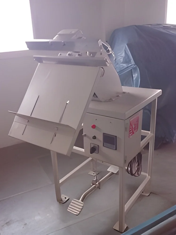 resizeImages/NjIz/mediabank/images/products/paddle-sealer-250x250.webp