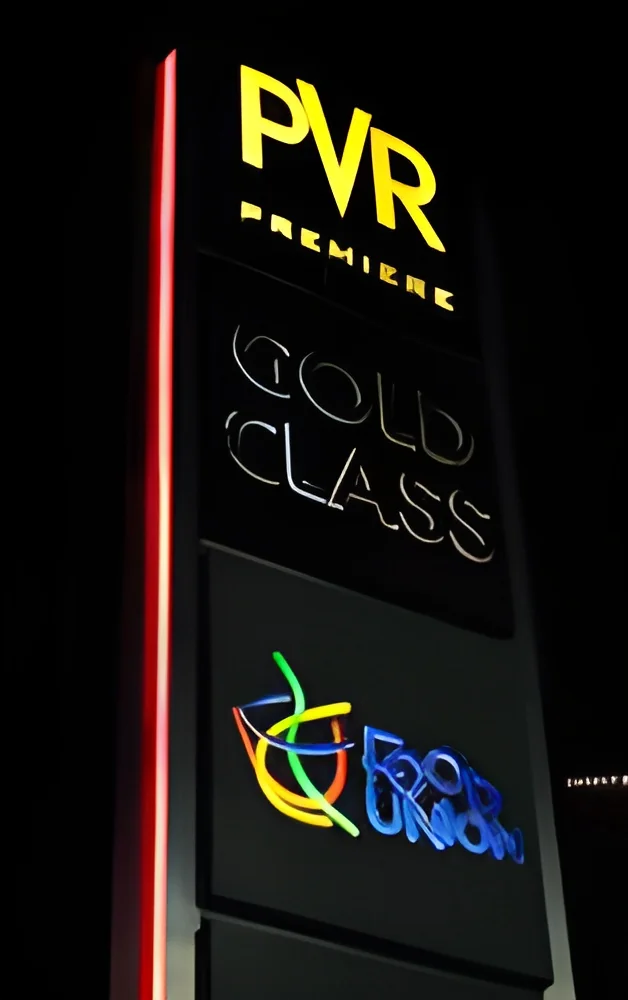 resizeImages/NjM2Mw==/mediabank/images/products/TotemStylishSignBoards23680868_6363.webp