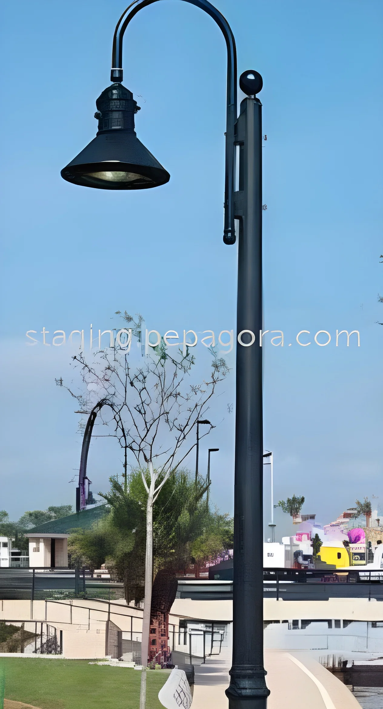 resizeImages/NzA5Mg==/mediabank/images/products/LEDPoleLight205938553_7092.webp