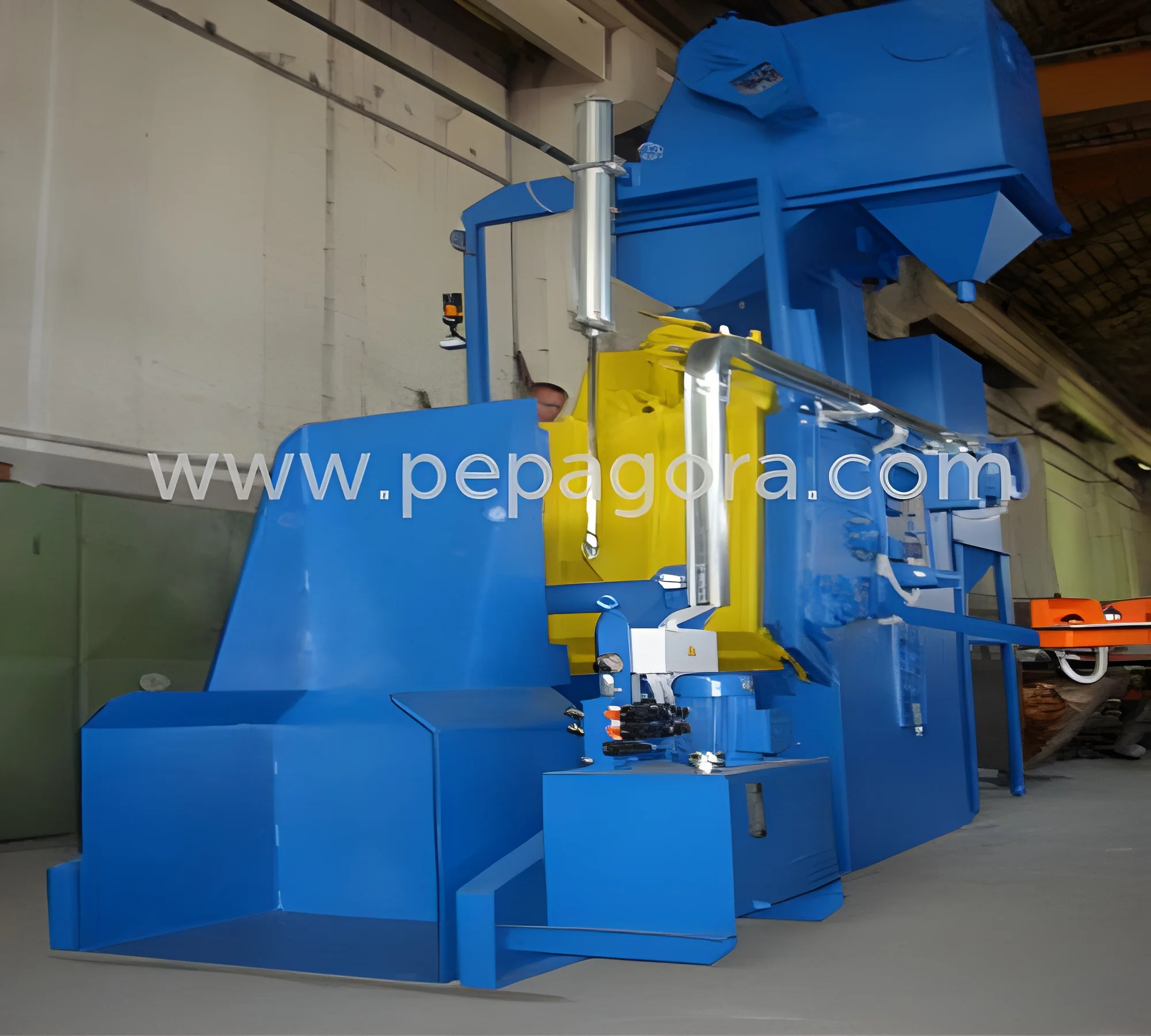 resizeImages/NzY3/mediabank/images/products/BarrelShotBlastingMachinesWithSteelSlatsConveyor2010409840_767.webp