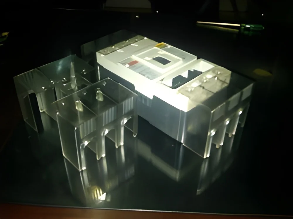 resizeImages/OTc2/mediabank/images/products/plastic-electrical-parts-250x250-1.webp